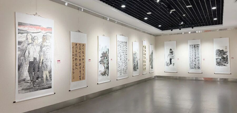 翰墨頌巾幗·丹青聚隴原——白銀市應(yīng)邀參加四地市書畫聯(lián)展促文化共生